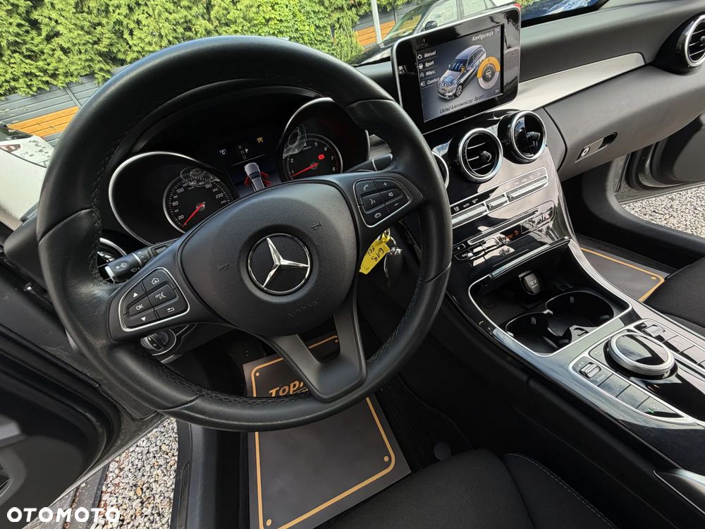 Mercedes-Benz Klasa C 200 9G-TRONIC - 32