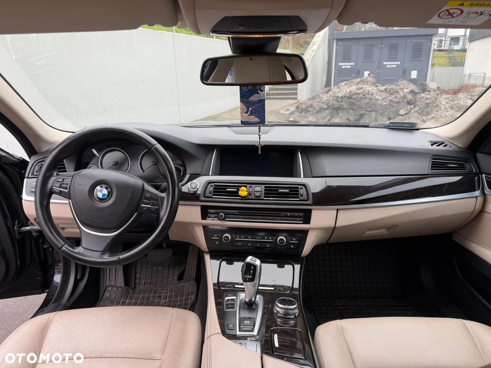BMW Seria 5 520d xDrive Luxury Line - 14