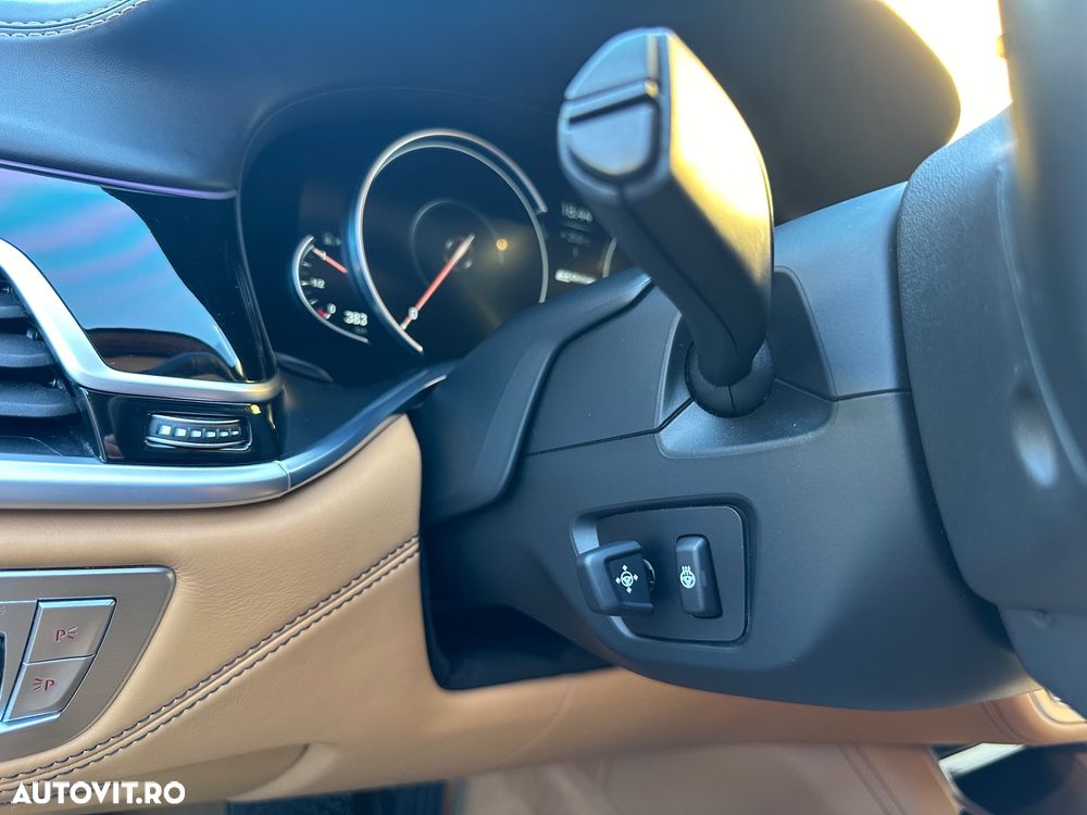 BMW Seria 7 - 12