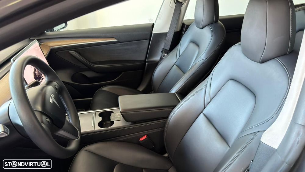 Tesla Model 3 Long Range Tração Traseira - 4
