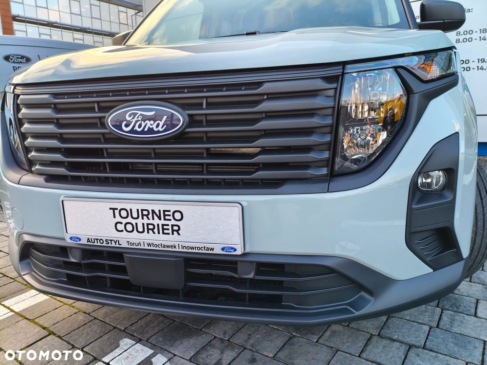 Ford Tourneo Courier 1.0 EcoBoost Trend - 32