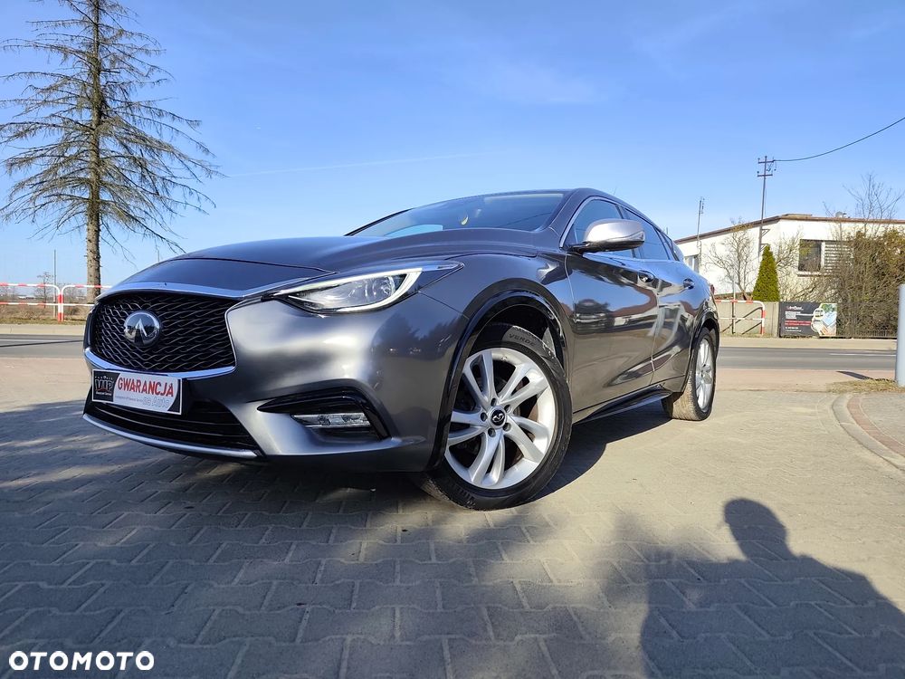 Infiniti Q30 1.5d Premium - 1