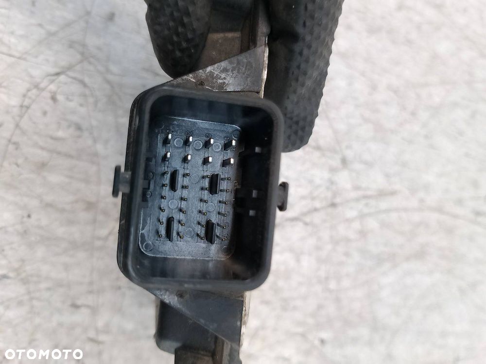 KOMPUTER GAZU OPEL ASTRA H DE817030-2 1.4 16V - 3