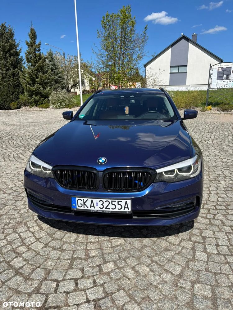 BMW Seria 5 520d Sport Line - 3