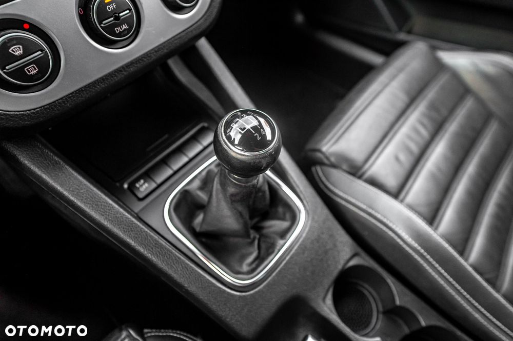 Volkswagen Scirocco - 28