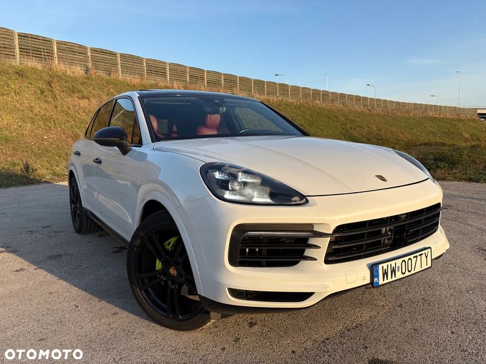 Porsche Cayenne E-Hybrid - 1