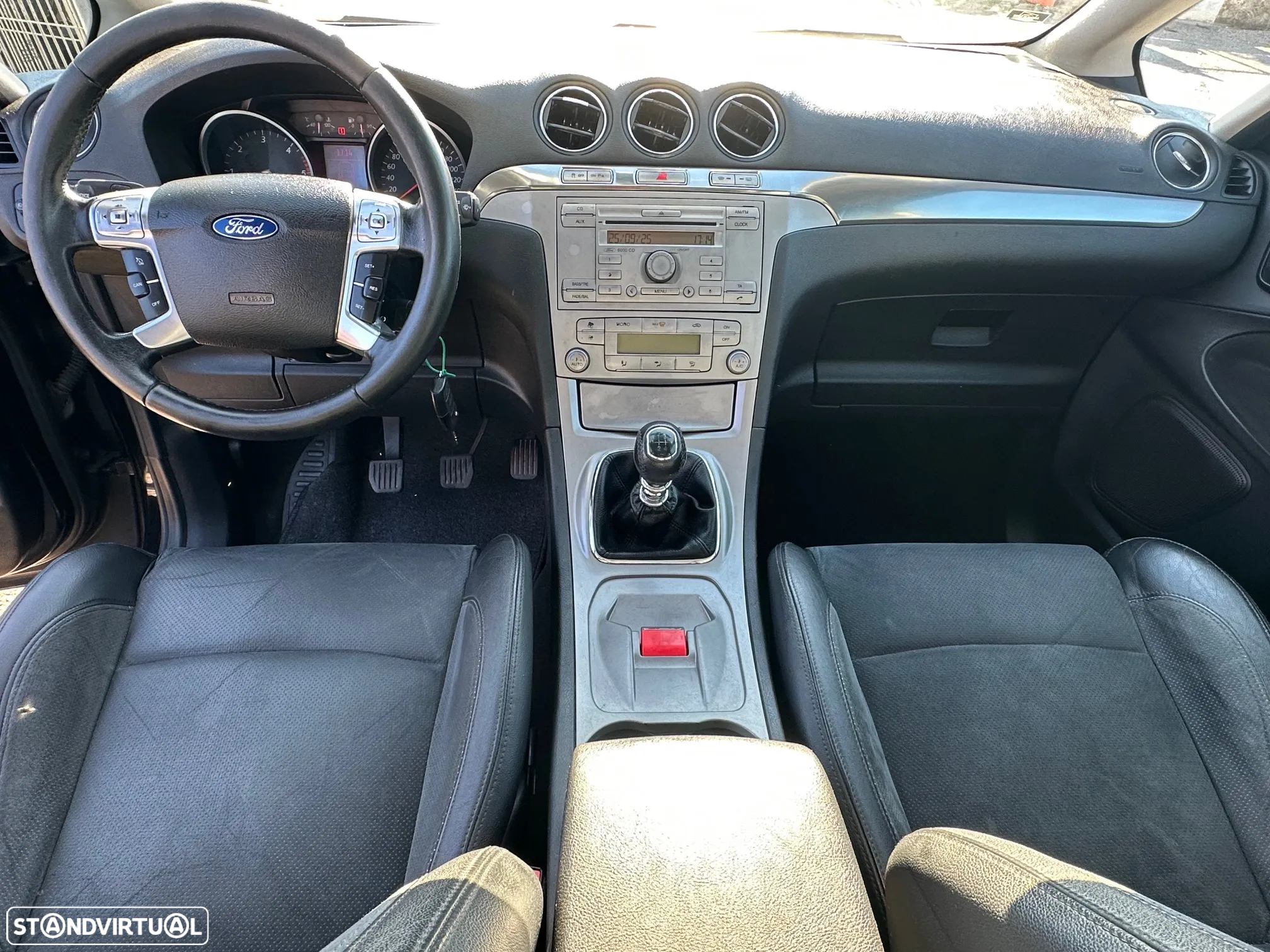 Ford S-Max 1.8 TDCi Titanium 7L - 19