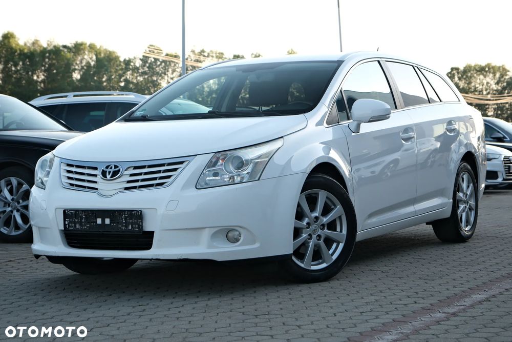 Toyota Avensis 1.8 Luna - 2