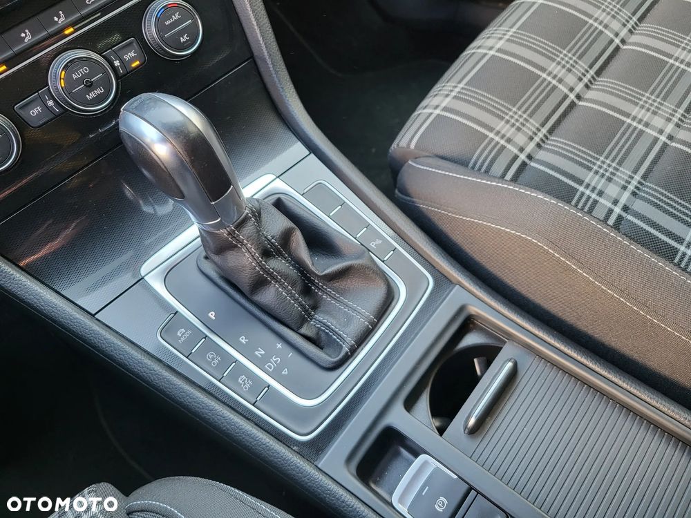 Volkswagen Golf GTD (BlueMotion Technology) DSG - 22
