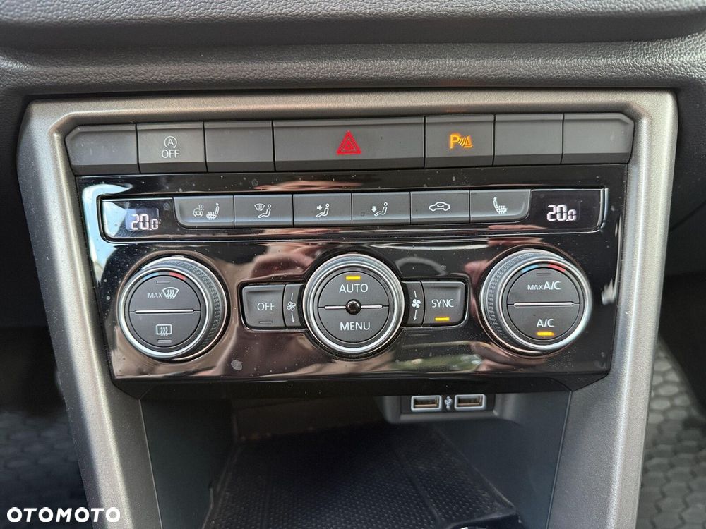 Volkswagen T-Roc 1.5 TSI ACT Advance - 28