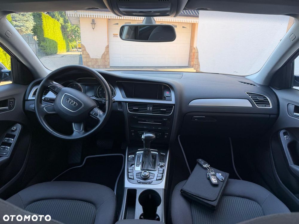 Audi A4 Avant 2.0 TDI DPF clean diesel multitronic Ambiente - 20