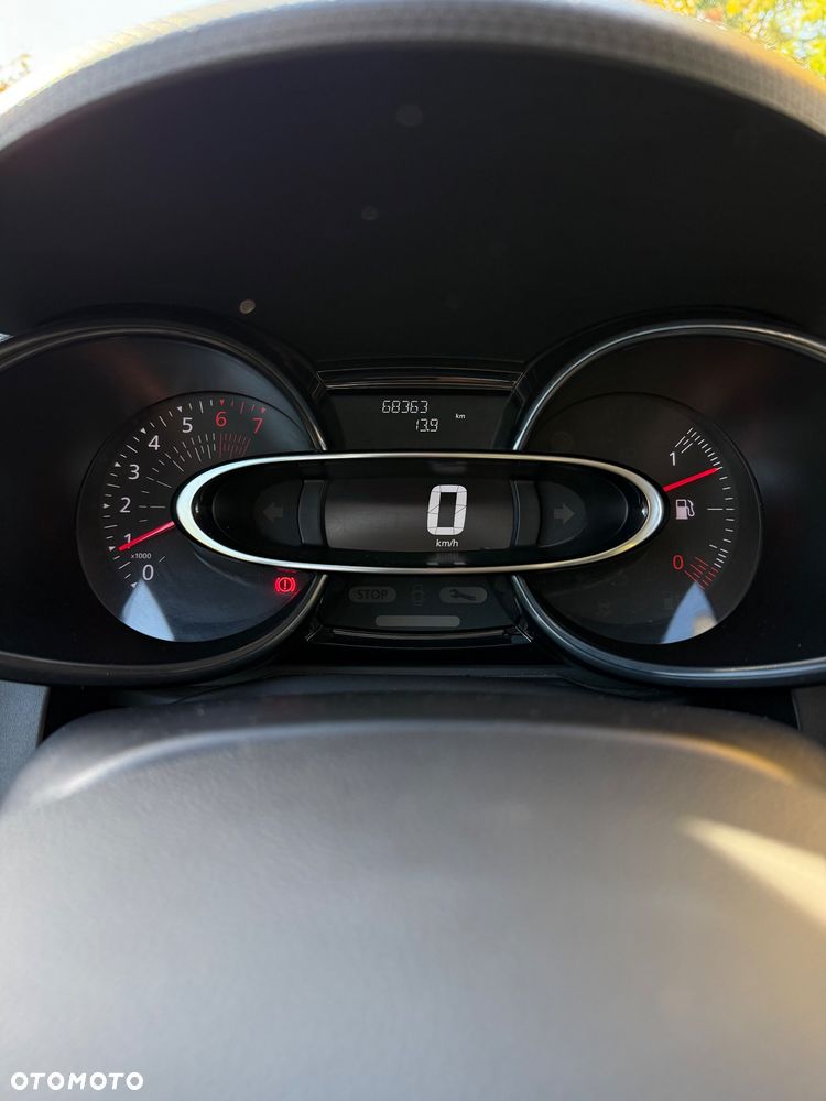 Renault Clio - 15
