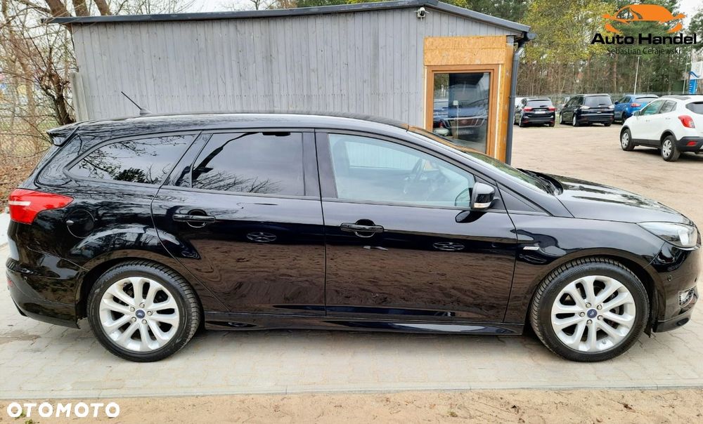 Ford Focus 1.5 EcoBoost STart-Stopp-System ST-LINE - 12