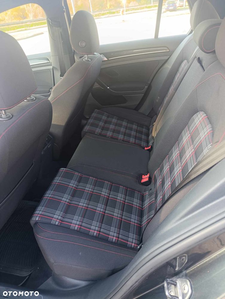 Volkswagen Golf 2.0 TSI BMT GTI - 37