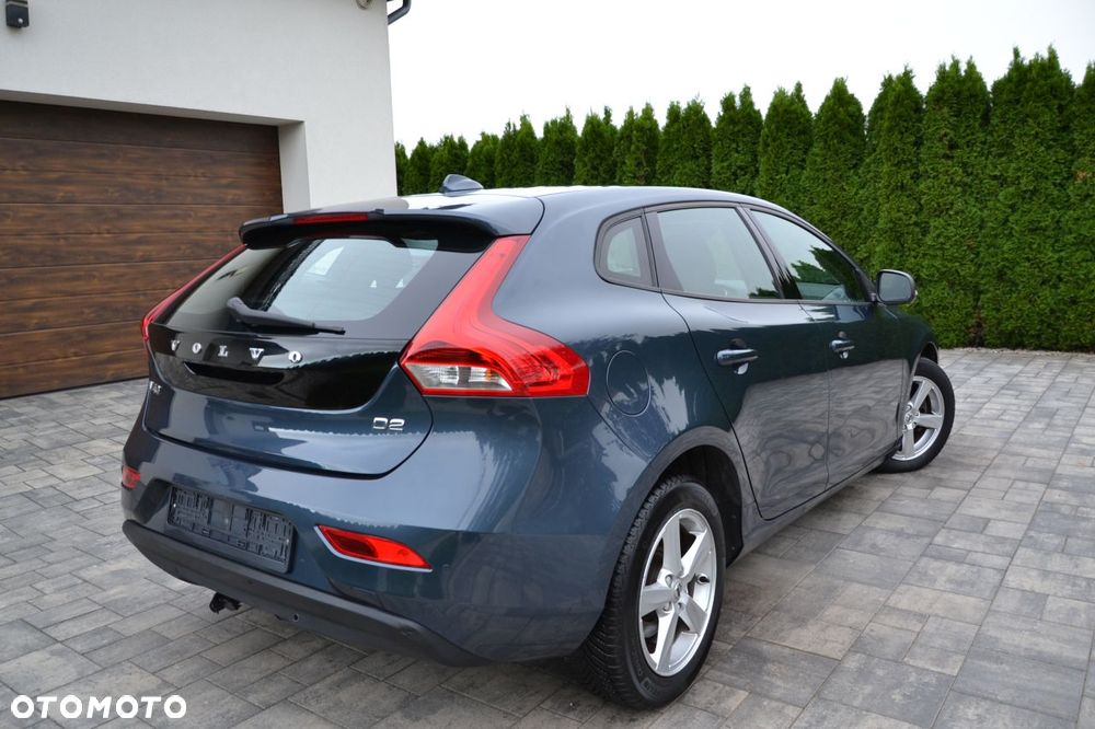 Volvo V40 D2 Drive-E SCR Momentum - 2