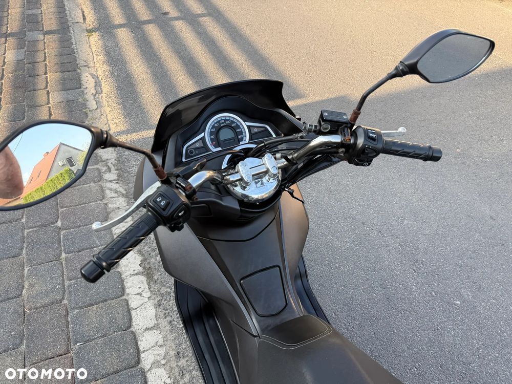 Honda PCX - 8
