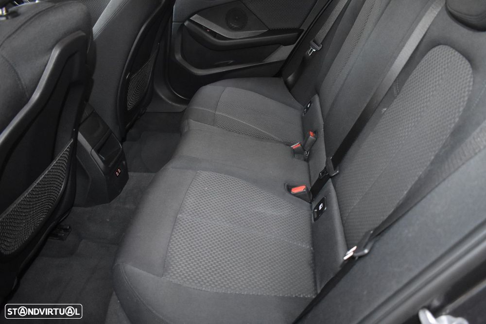 BMW 116 d Corporate Edition Auto - 47