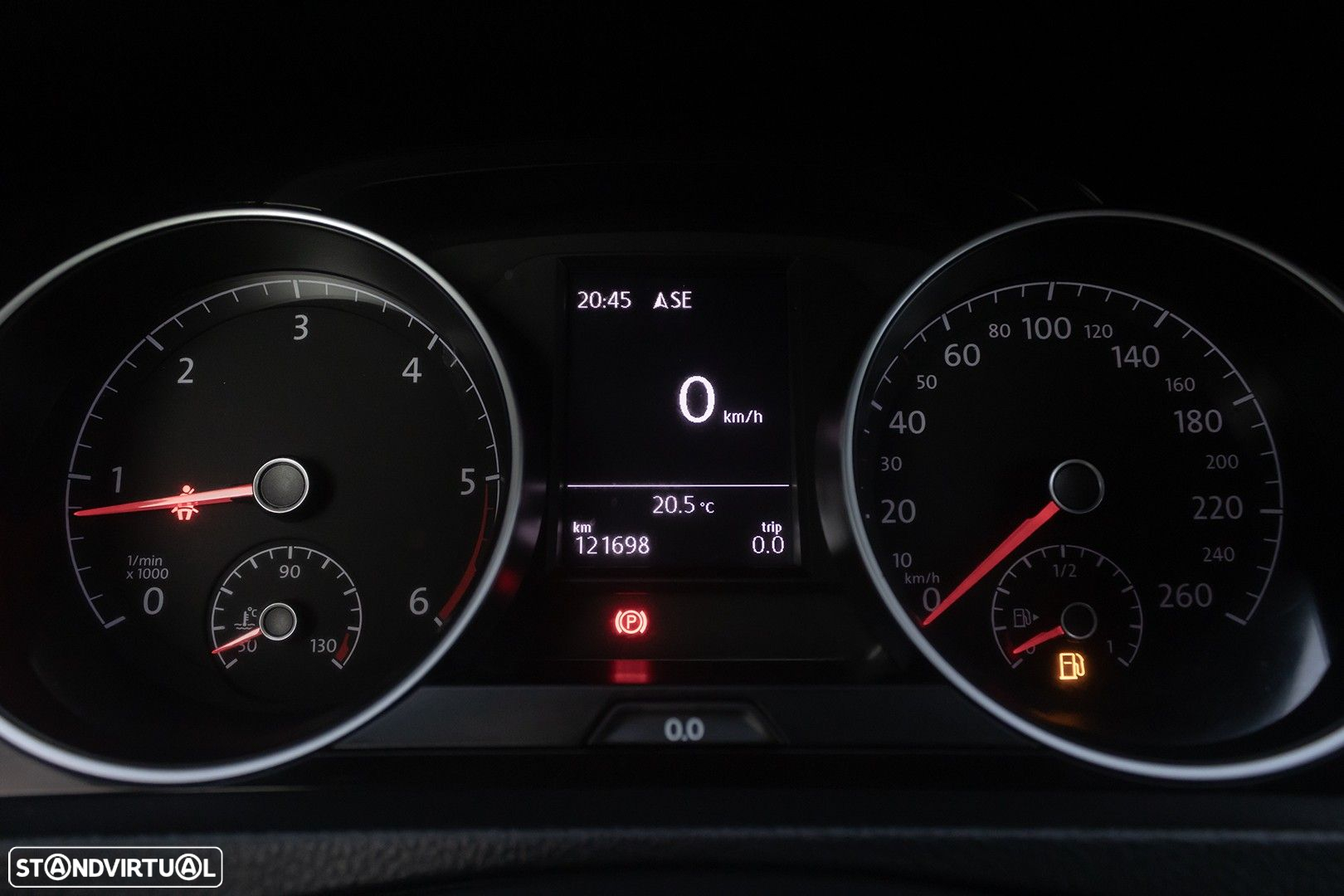 VW Golf 1.6 TDI Highline - 15