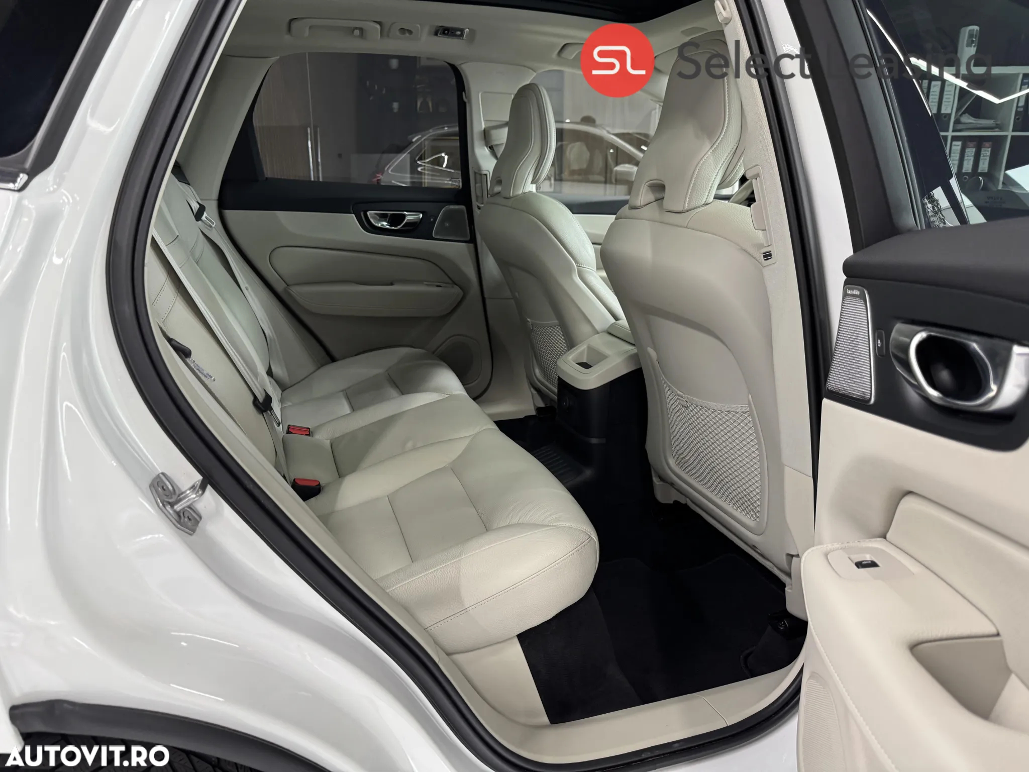 Volvo XC 60 T6 AWD Recharge Geartronic Inscription - 10
