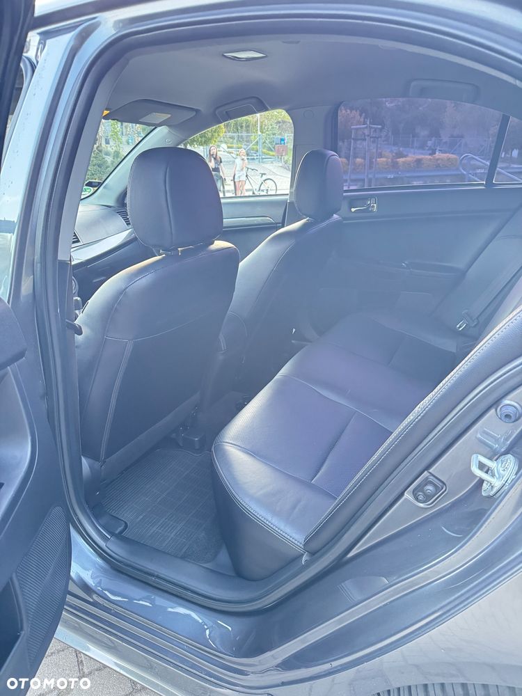 Mitsubishi Lancer 1.8 CVT Instyle - 30