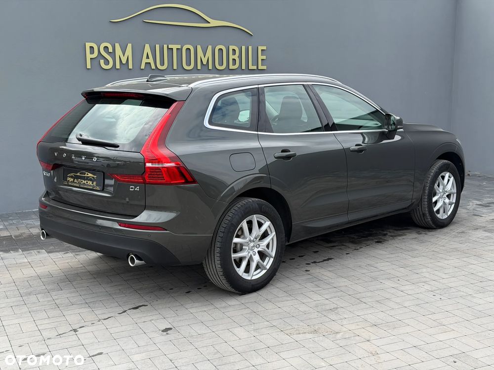 Volvo XC 60 D4 Momentum Pro - 5