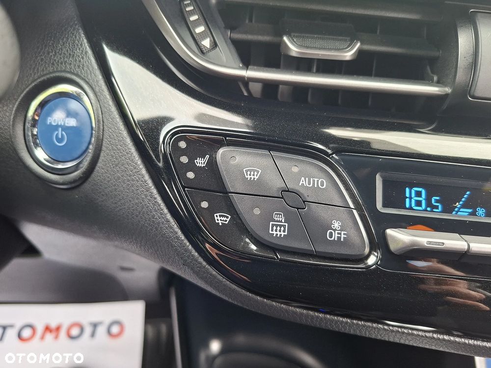 Toyota C-HR - 15