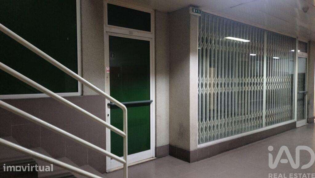 Loja / Estabelecimento Comercial em Gondomar (São Cosme), Valbom e Jov