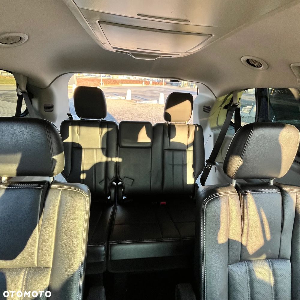Lancia Voyager 2.8CRD Gold - 17