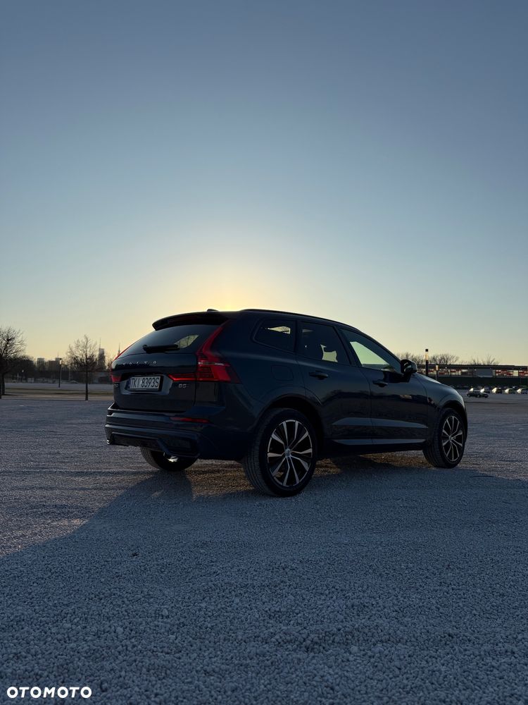 Volvo XC 60 B5 B AWD Plus Dark - 6