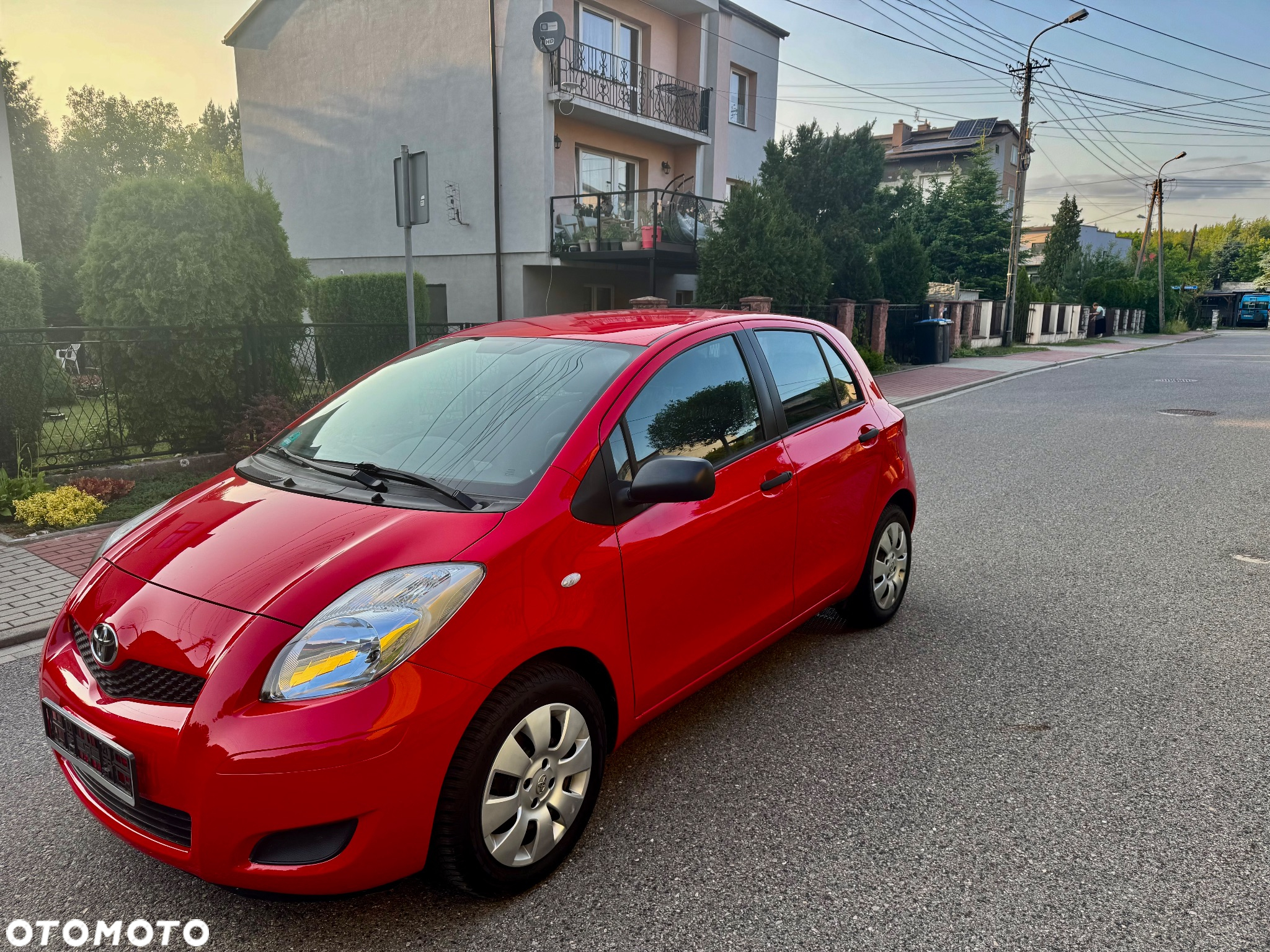 Toyota Yaris 1.0 Luna - 2