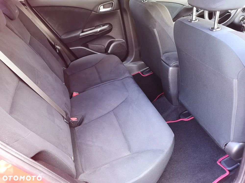 Honda Civic 1.4 i-VTEC Comfort - 32