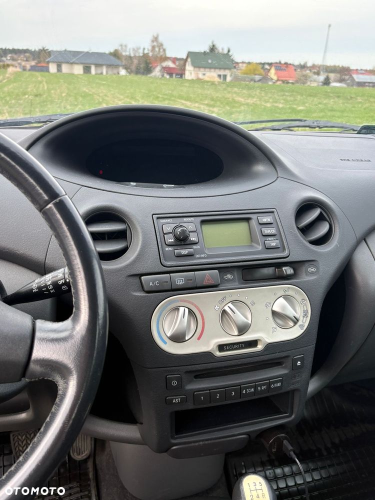 Toyota Yaris 1.3 Luna - 10