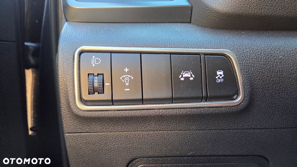 Hyundai Tucson 1.6 GDI BlueDrive GO 2WD - 21