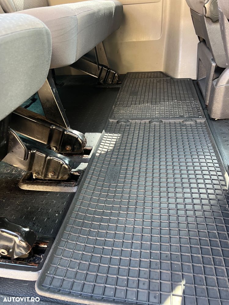 Volkswagen Transporter - 16