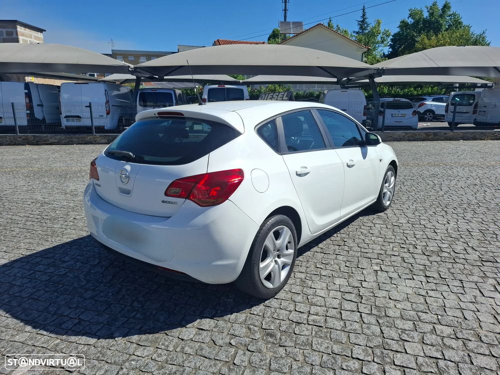 Opel Astra 1.3 CDTi Enjoy - 9