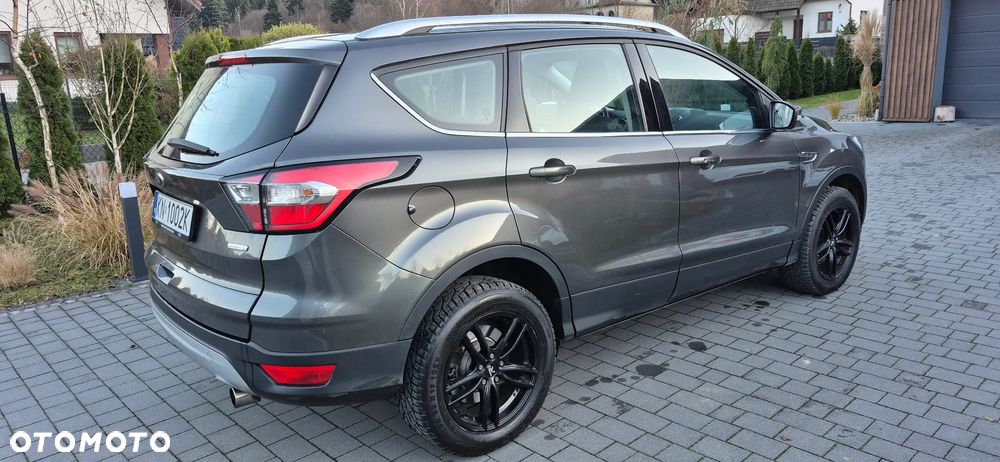 Ford Kuga 1.5 EcoBoost 2x4 Titanium - 6