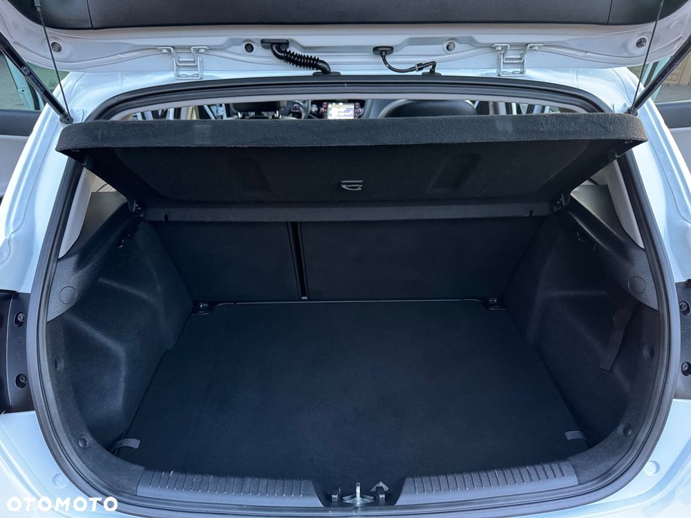 Kia Ceed 1.6 CRDi 136 ISG Platinum Edition - 19