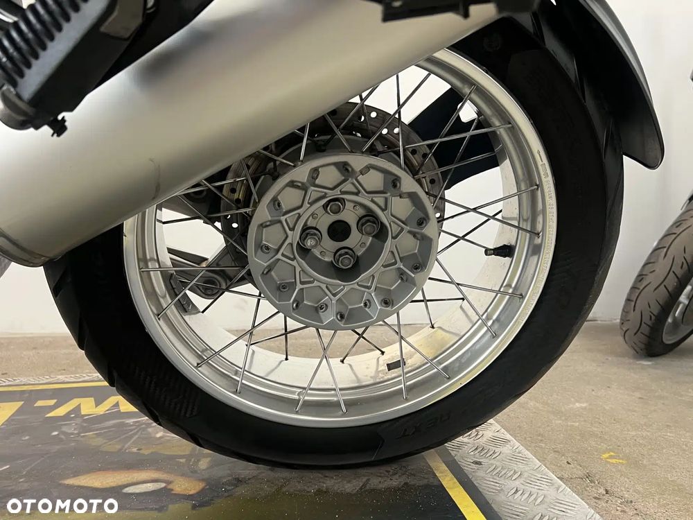 BMW R - 33