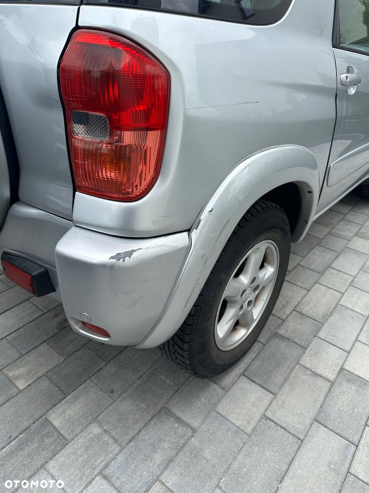 Toyota RAV4 - 18