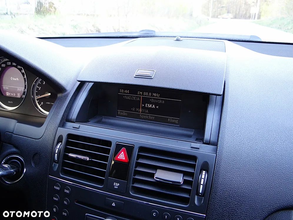 Mercedes-Benz Klasa C 180 Kompressor Automatik - 34