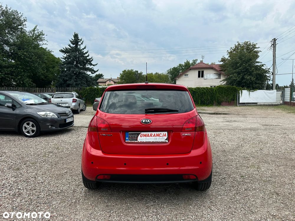 Kia Venga - 9