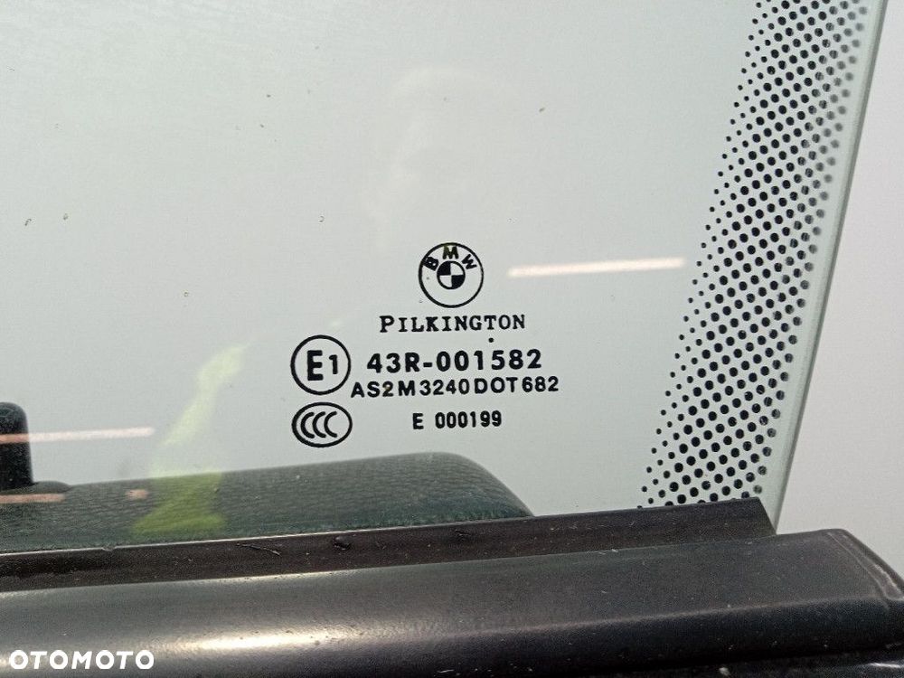 BMW 1 E81 DRZWI PRZÓD LEWE  SCHWARZ  II 668 - 4