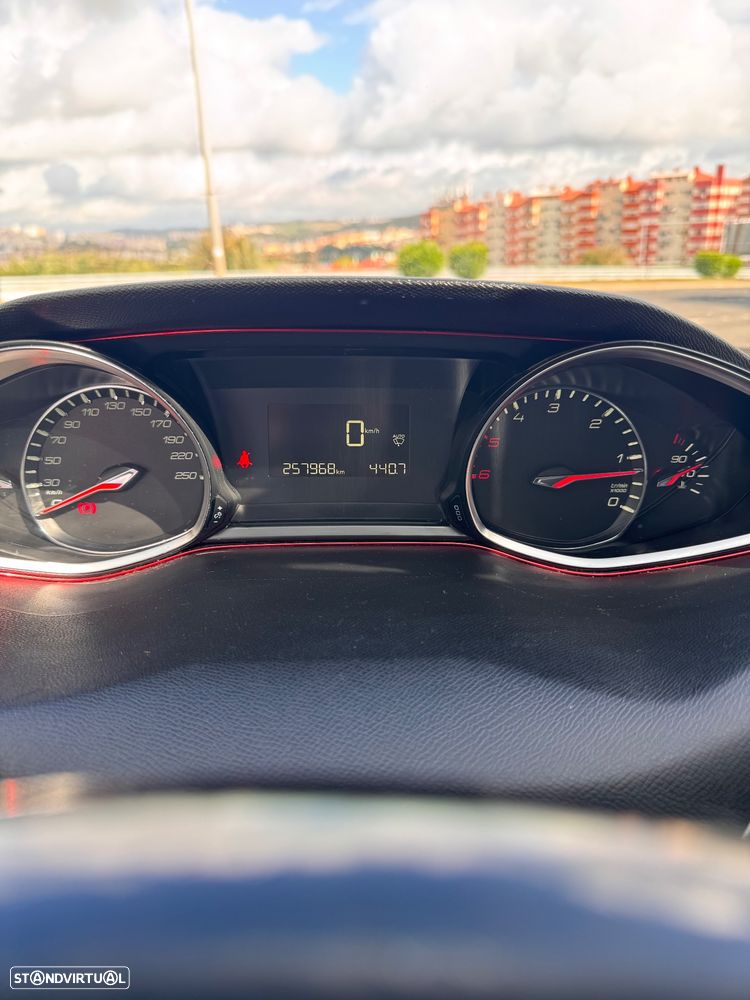 Peugeot 308 SW e-HDi 115 Stop & Start Nível 2 Business-Line - 8