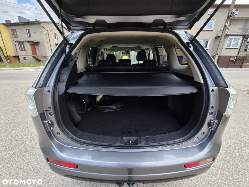 Mitsubishi Outlander - 35