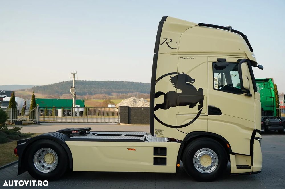 Iveco S-WAY / 570 / RETARDER / I-PARK COOL / FULL AIRMATIC / 100% ANVELOPE / JANTE DIN ALIAJ / PIELE / - 10