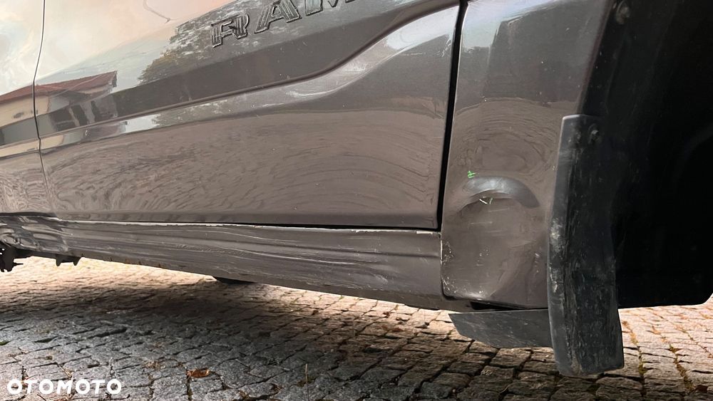 Dodge RAM - 39