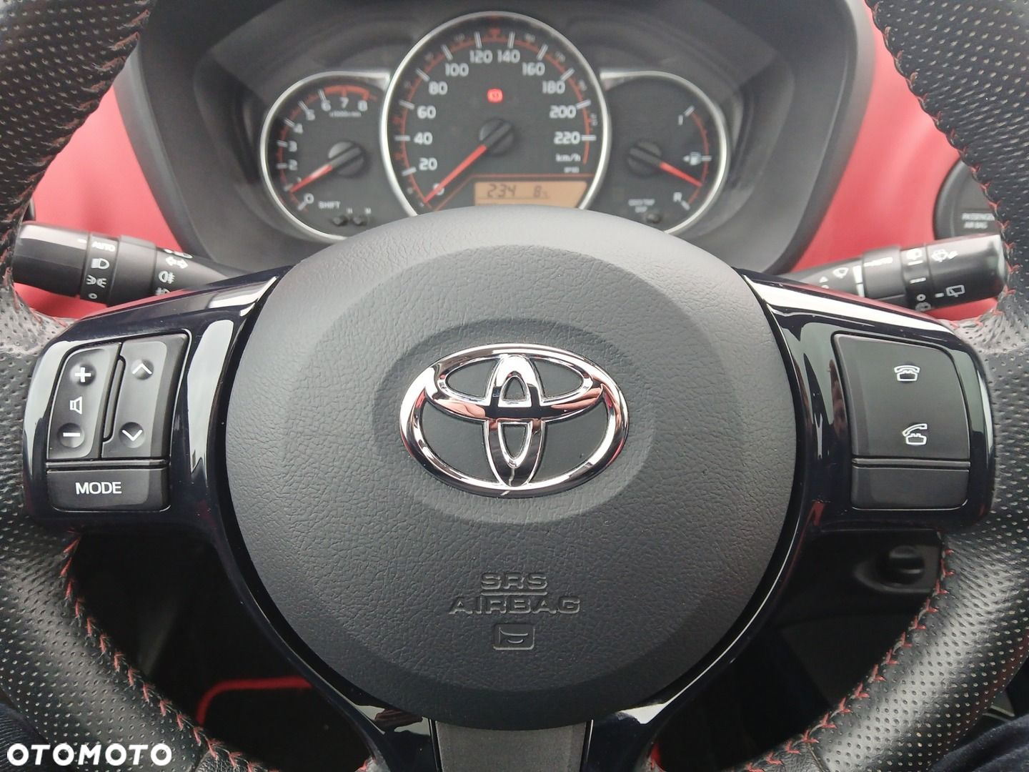 Toyota Yaris 1.33 Dynamic - 10
