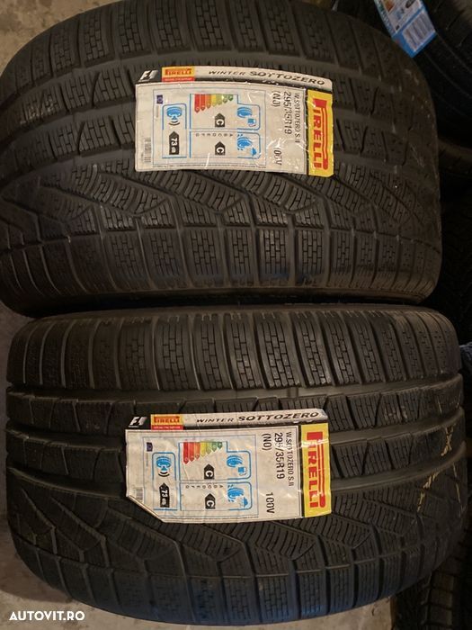 Vand 2 anvelope 295/35/19 pirelli de iarnă noi - 1