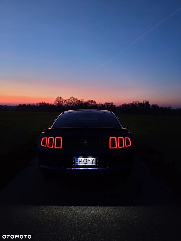 Ford Mustang 3.7 V6 Premium - 11