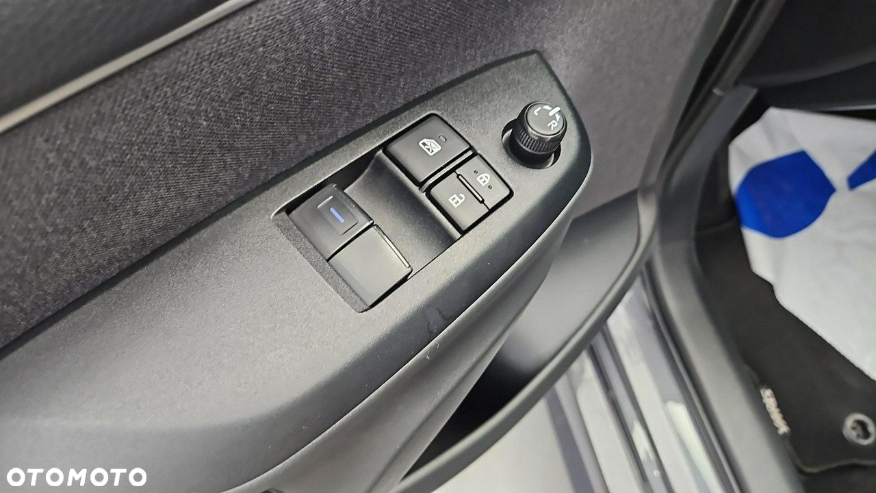 Toyota Yaris - 19